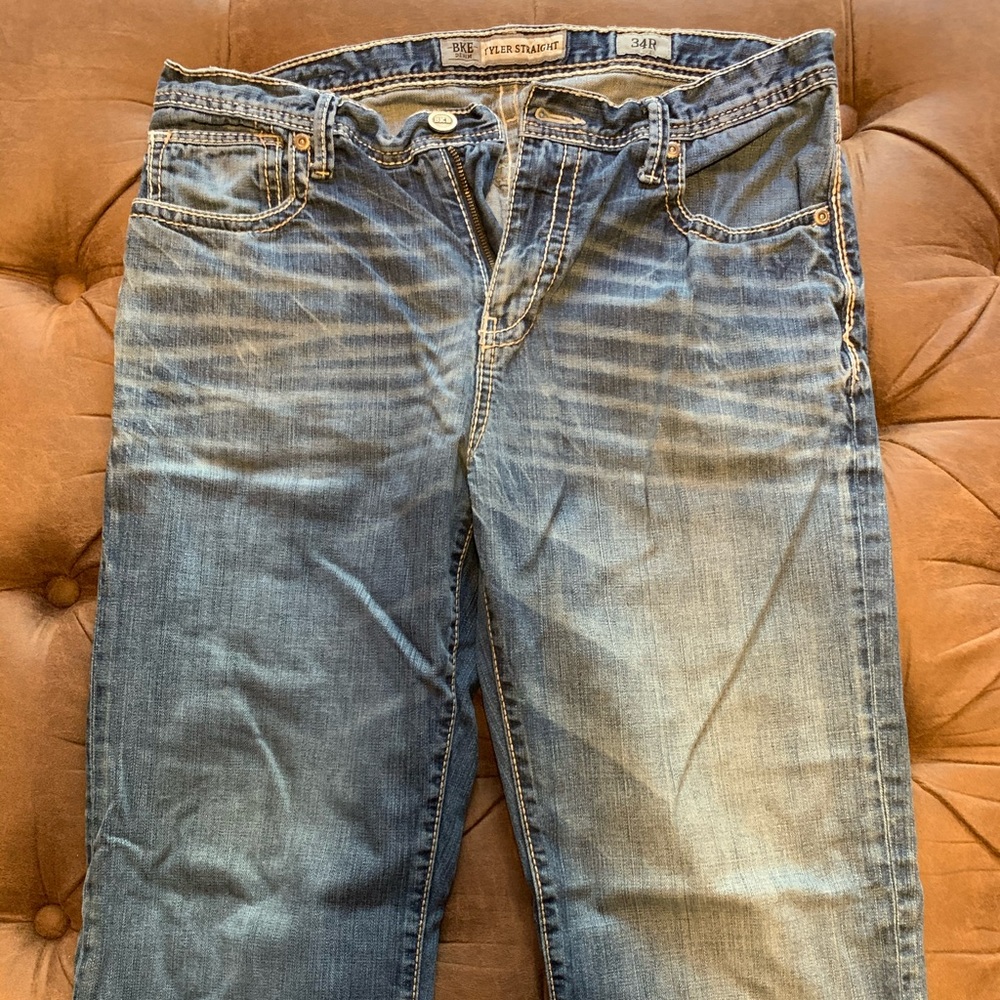 Buckle BKE. Tyler straight. Size  34R